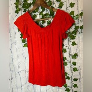 Cable‎ and Gauge Medium RED off the shoulder blouse